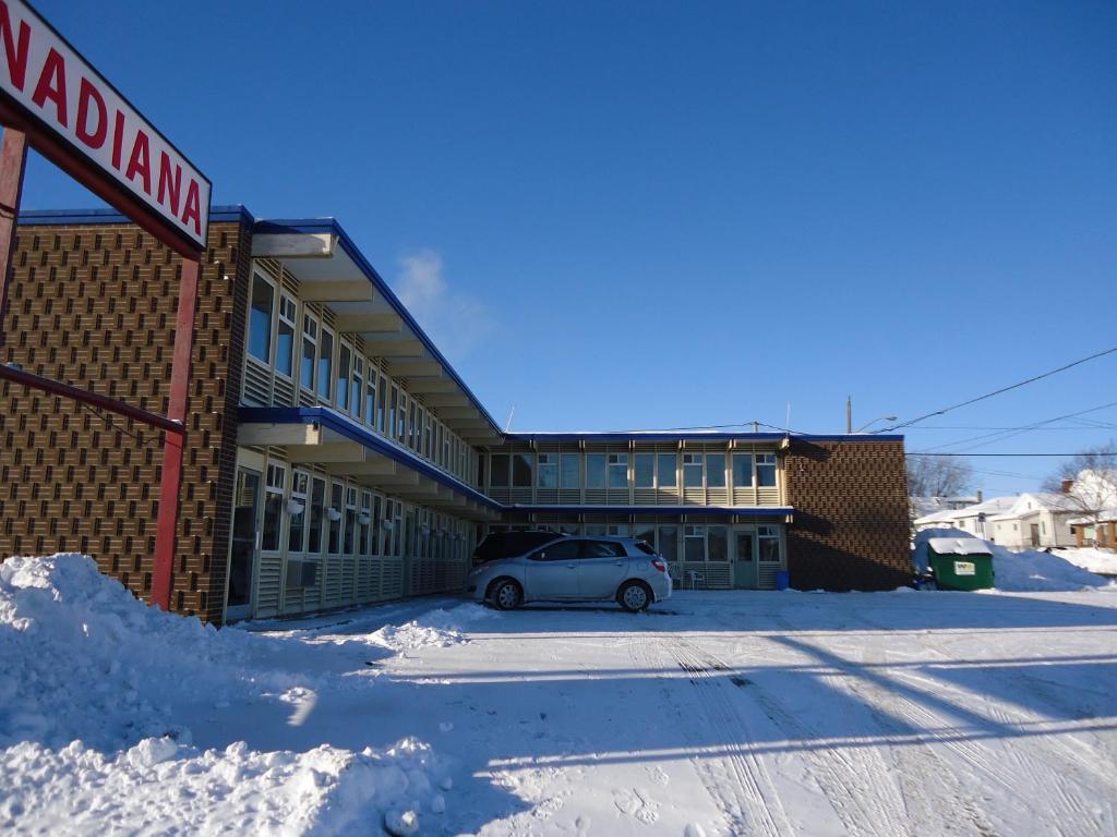 Canadiana Motel Sudbury Exterior foto